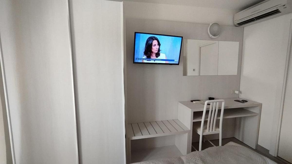 Hotel Pigalle Riccione Eksteriør billede