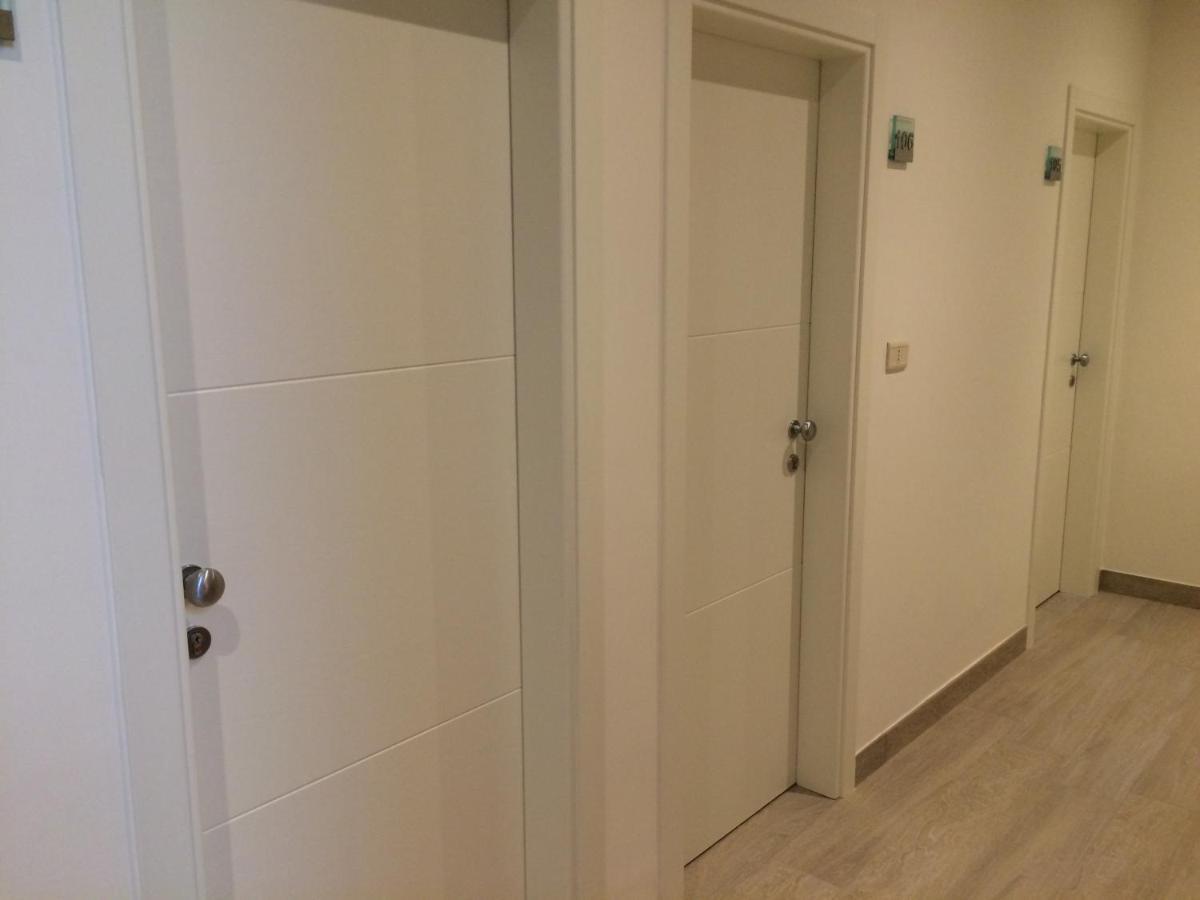 Hotel Pigalle Riccione Eksteriør billede